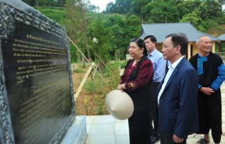 Phó Chủ tịch Thường trực Quốc hội Tòng Thị Phóng kiểm tra tiến độ xây dựng khu di tích lịch sử cách mạng Việt Nam- Lào